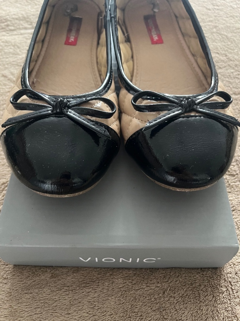Colorblock flat shoes